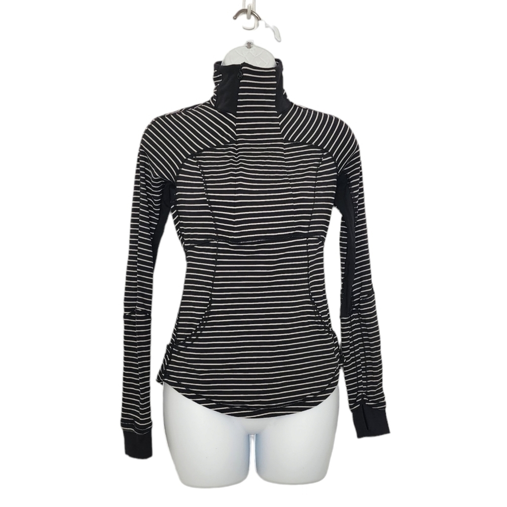 Lululemon Base Runner 1/2 Zip Parallel Stripe Black White / Black Pullover 4.